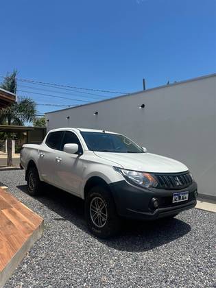 MITSUBISHI L200 TRITON 2.4 16V TURBO DIESEL GL CD 4X4 MANUAL
